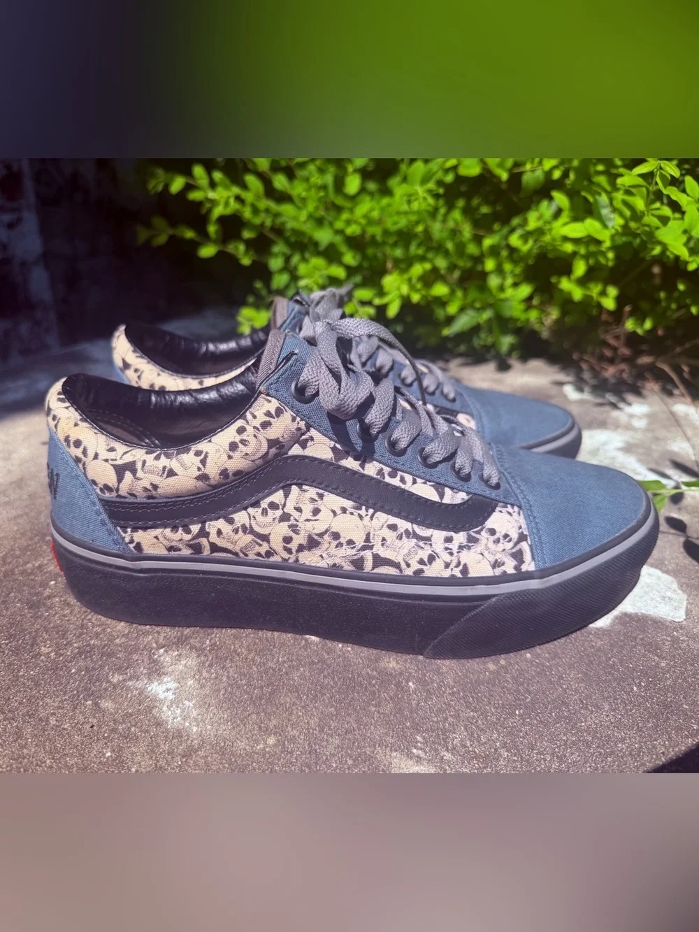 Vans Old Skool LowTop Platform Skull Print Sneakers Women Sz 8 Men 6.5 HIS QUEEN